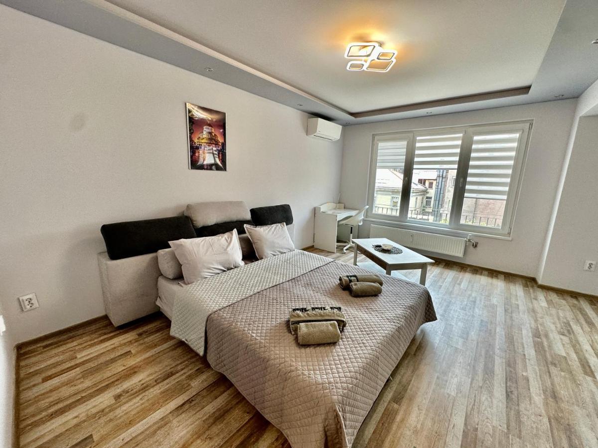 Central Vista Apartment By Mit Sofya Dış mekan fotoğraf