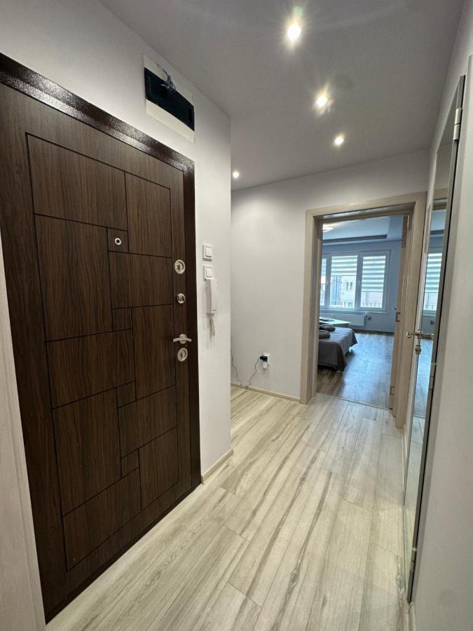 Central Vista Apartment By Mit Sofya Dış mekan fotoğraf